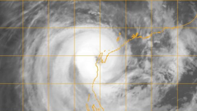 L'Ouest de l'Australie frappée par le cyclone OLWYN