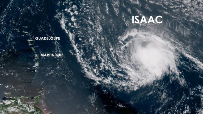 L'imprévisible ISAAC représente toujours une menace pour l'arc des Antilles