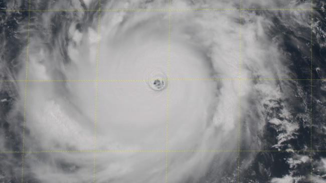 MANGKHUT devient un des cyclones les plus puissants de l'année 2018