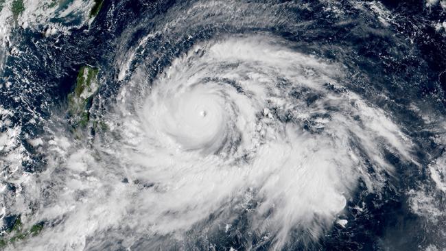 Les Philippines dans la ligne de mire du violent super typhon MANGKHUT