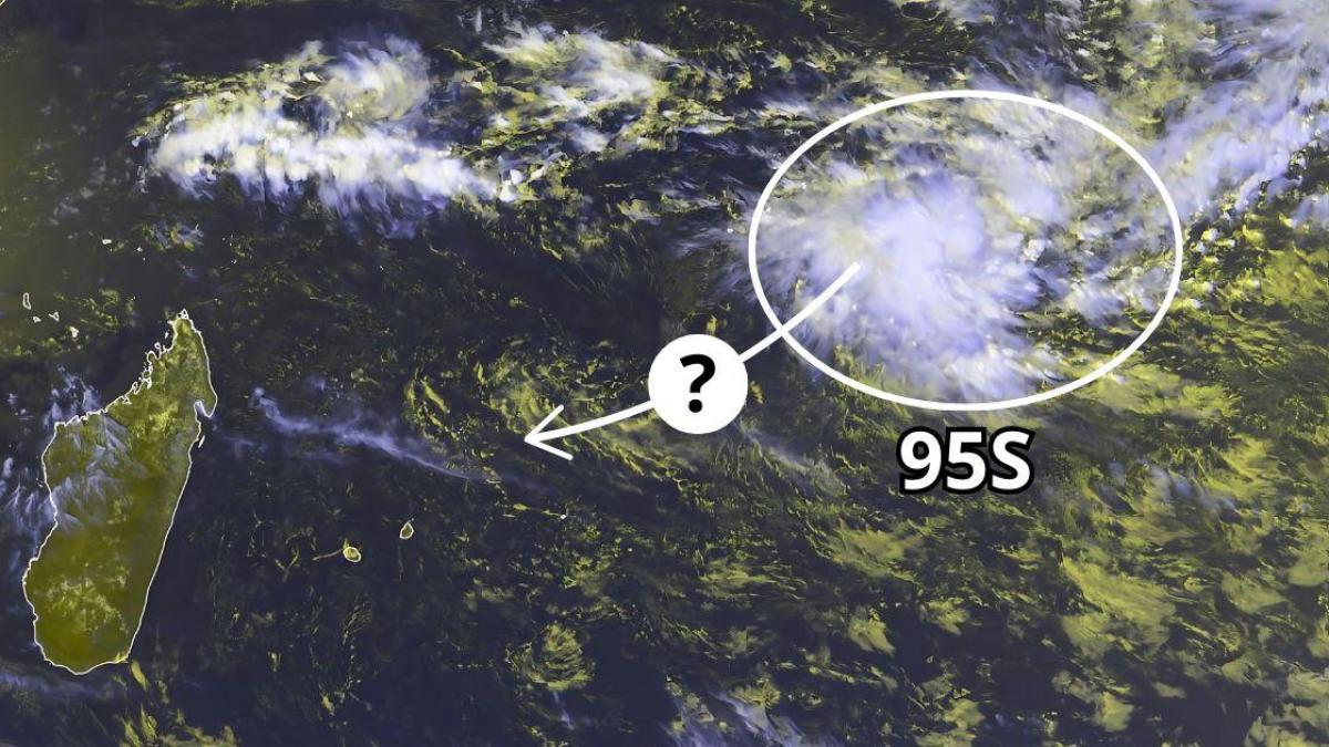 Zone suspecte 95S, possible future tempête BHEKI