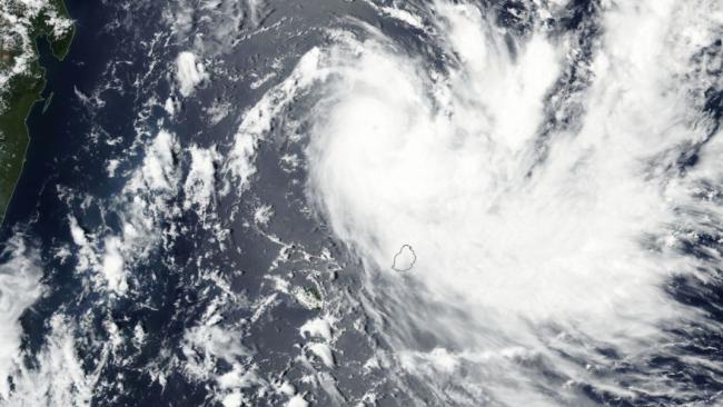 Première tempête nommée vers la fin décembre selon Maurice