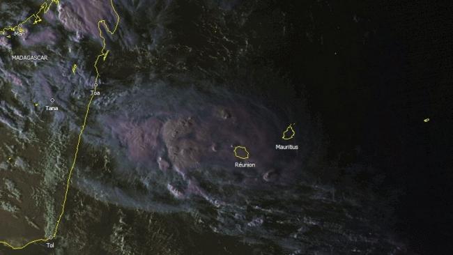 CARLOS une influence modérée sur la Réunion