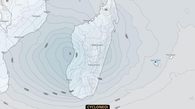 Large zone dépressionnaire bloquée sur Madagascar