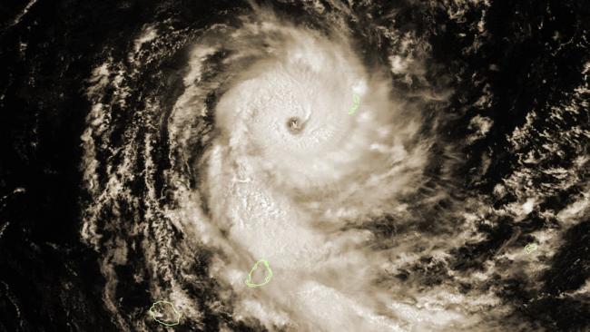 Le cyclone CILIDA à environ 300 km de Maurice et 515 km de la Réunion