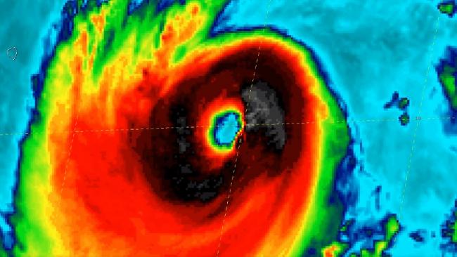 Vidéo : Magnifique animation de l’œil de l'Ouragan BUD