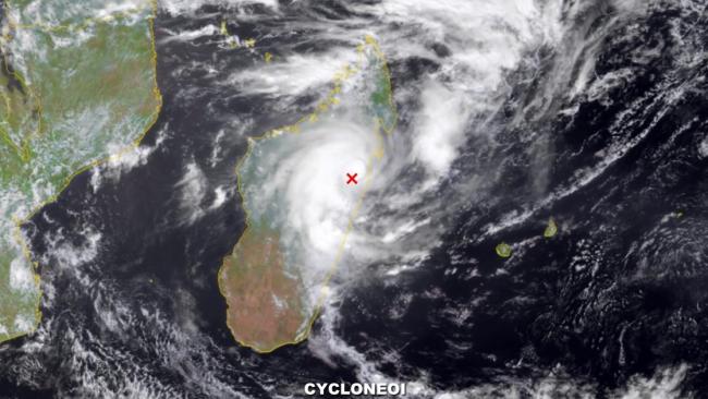 Madagascar : La dépression tropicale n°1 touche terre près de Toamasina