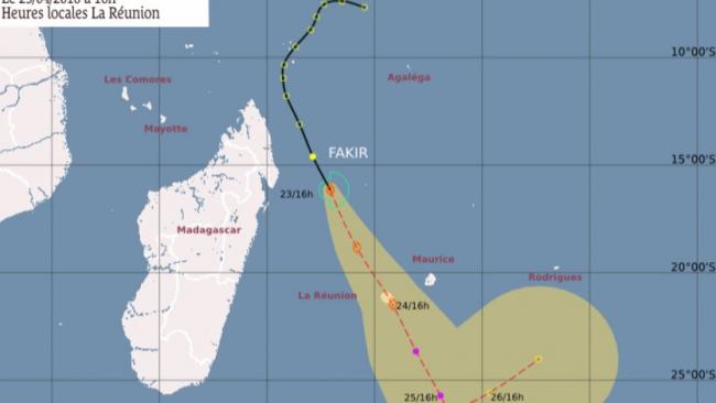 La tempête tropicale FAKIR en direction de la Réunion