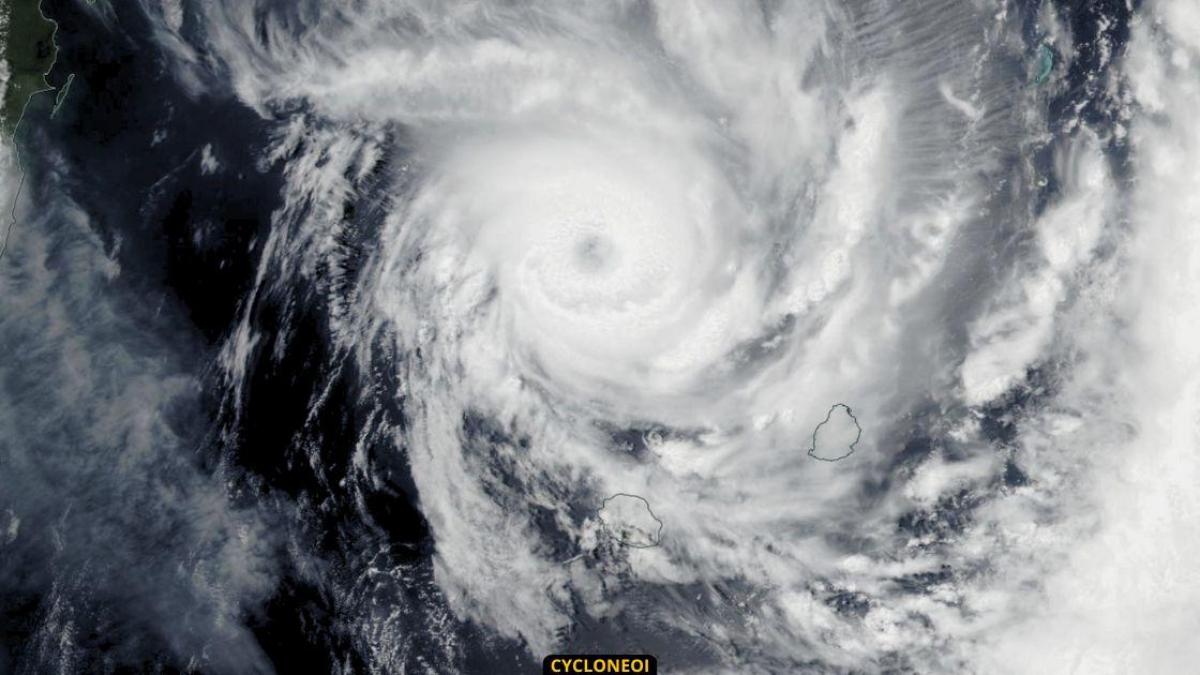 GARANCE, un “cyclone de vent” à la hauteur de FIRINGA ou JENNY