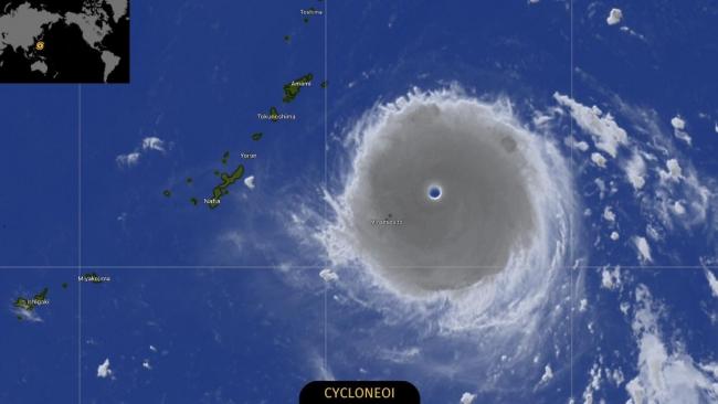 Le super typhon Hinnamnor devient le cyclone le plus intense de l'année 2022