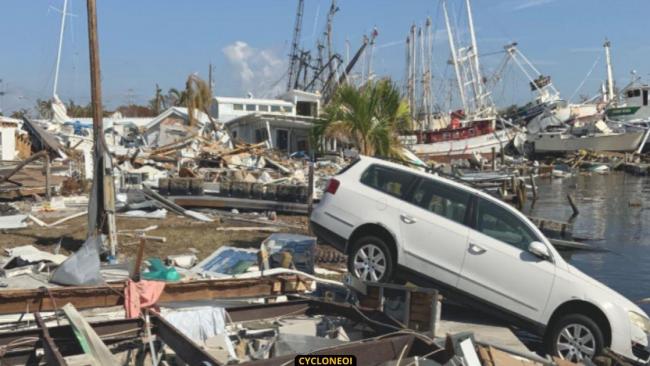 L’effrayante et meurtrière marée de tempête cyclonique