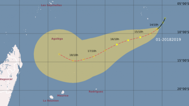 Une perturbation tropicale dans l'océan indien sud-ouest