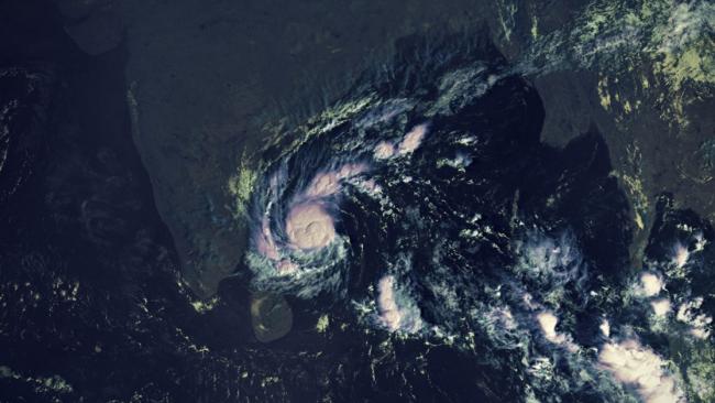 Le Sud de l'Inde en alerte à l'approche de la tempête tropicale GAJA