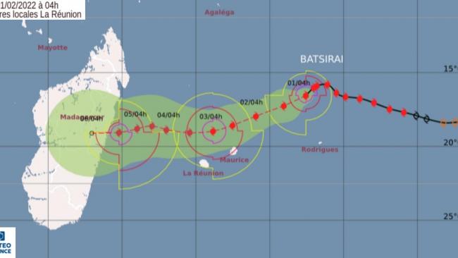 Batsirai : Une tendance un peu plus au Sud de la Trajectoire du cyclone