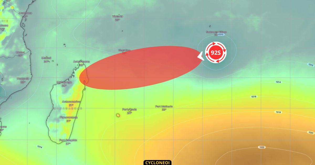 Zone suspecte 92S, potentielle future tempête CHIDO