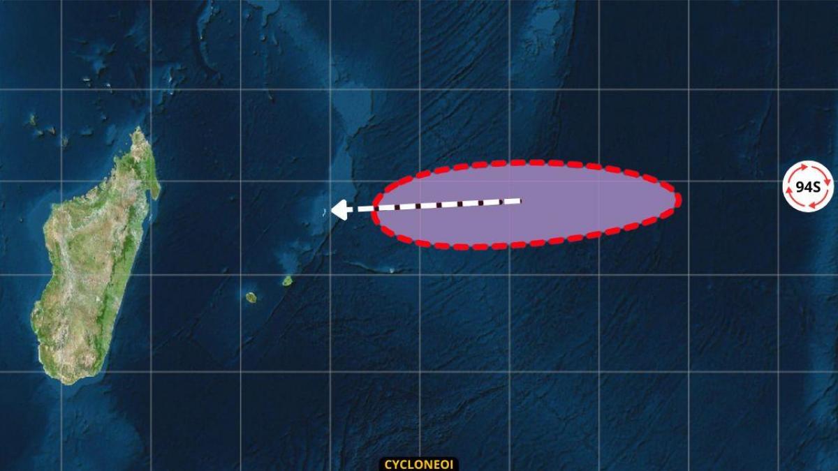 Le risque de formation d’une tempête tropicale se renforce